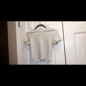 Cute grayish/white crop tee